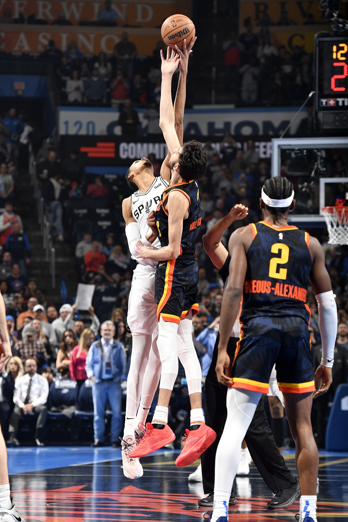 葡京娱乐场-路威答经典问题：首发亚历山大、替补文班亚马、裁掉爱德华兹