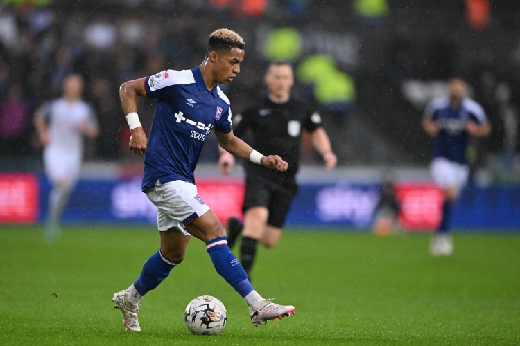 葡京娱乐场-TA：布伦特福德与伊镇接洽哈钦森，但不愿付3500万镑解约金