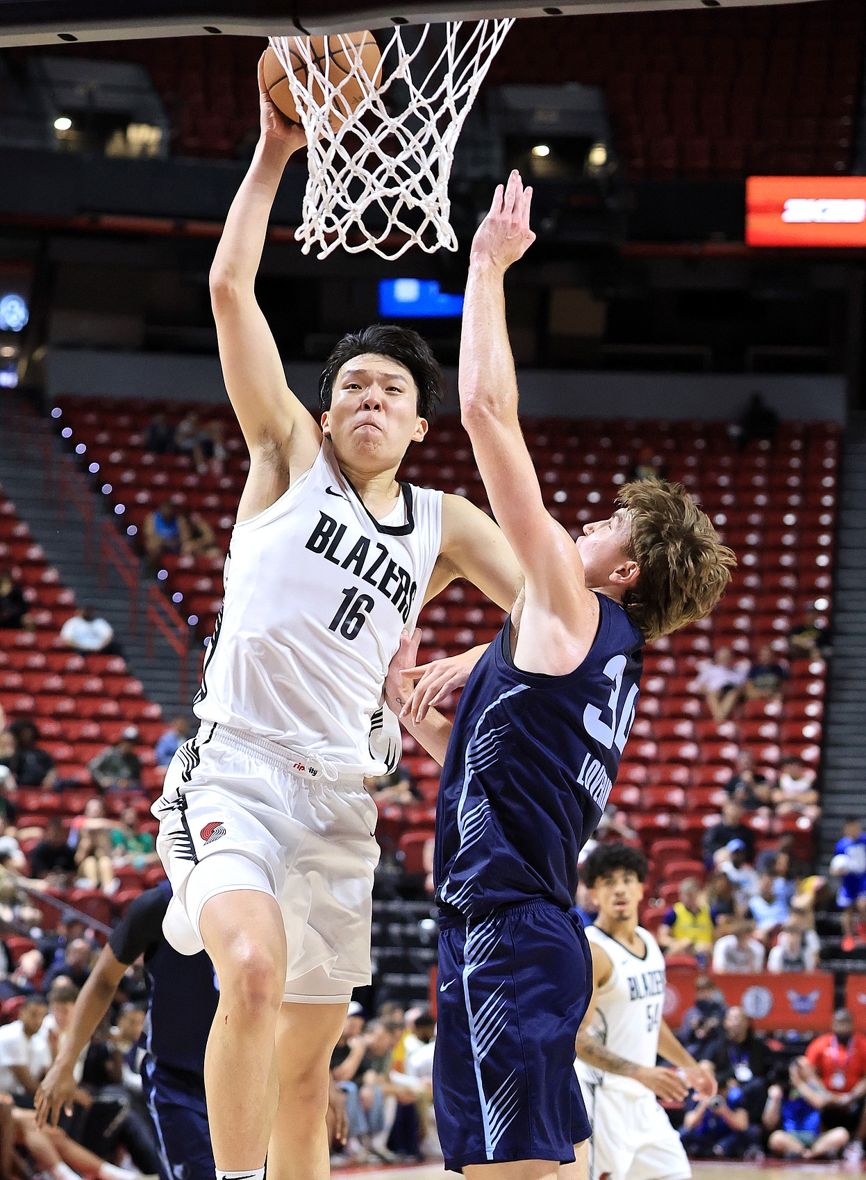 葡京娱乐场-杨瀚森：我需要更多通过扣篮完成攻筐 要加强弹跳和弹速的训练