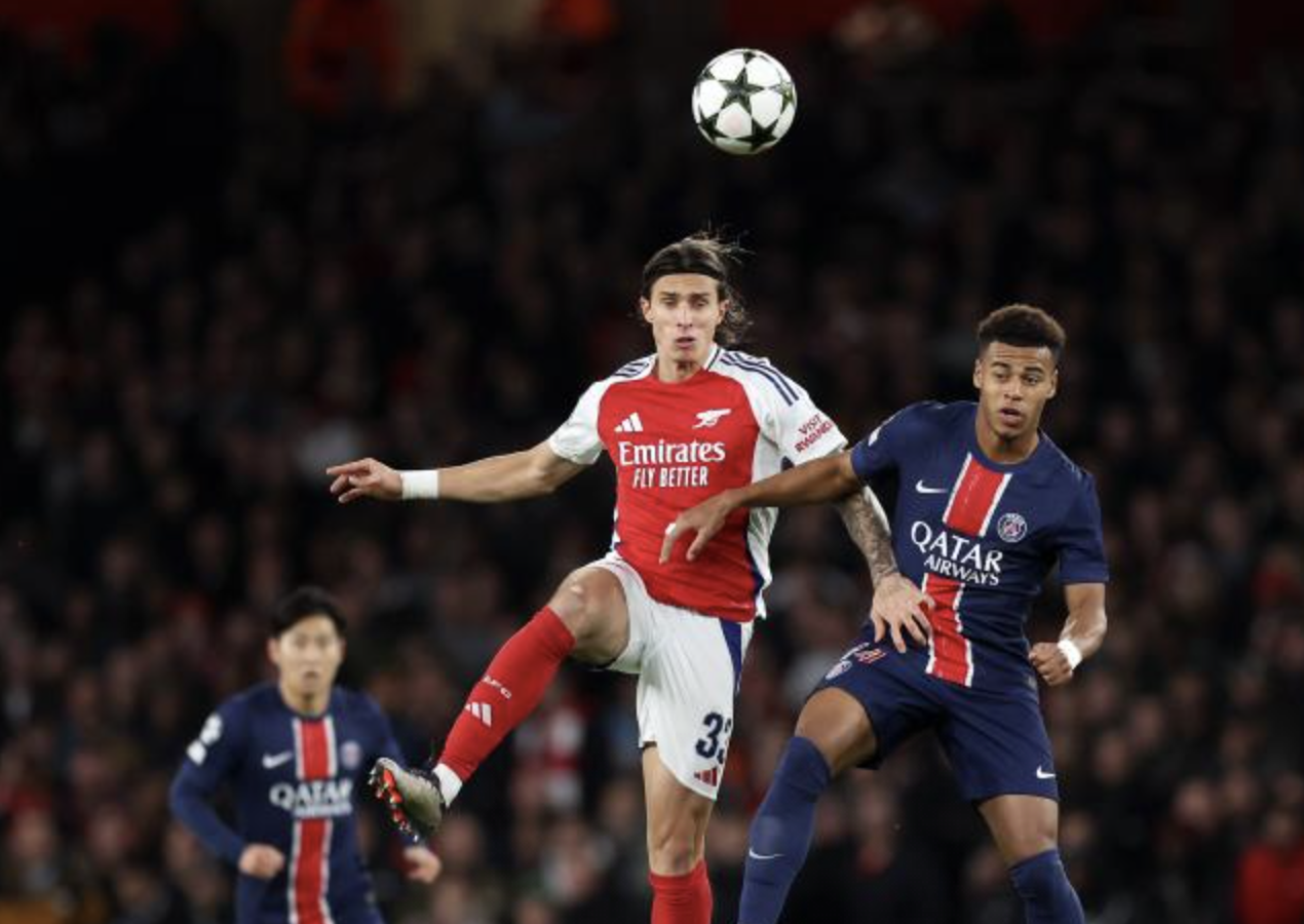 世体：卡拉菲奥里上周前往巴塞罗那过生日，巴萨否认对其有意