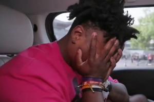 葡京娱乐场-粉丝遭网友怒批！speed被粉丝投喂槟榔瞬间感不适：这不是毒品？