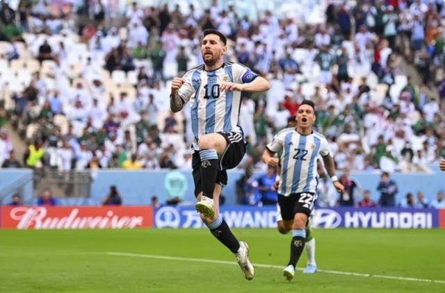 【观点】大冷门的背后：傲慢的阿根廷人和懦弱的梅西